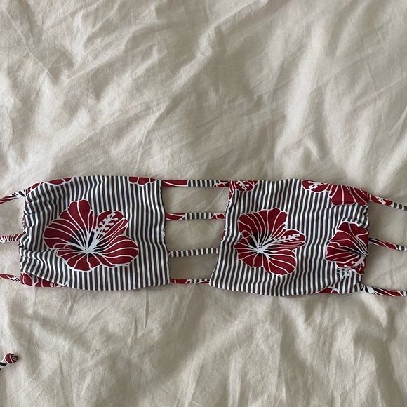 SOLD - Picture 2 of 4